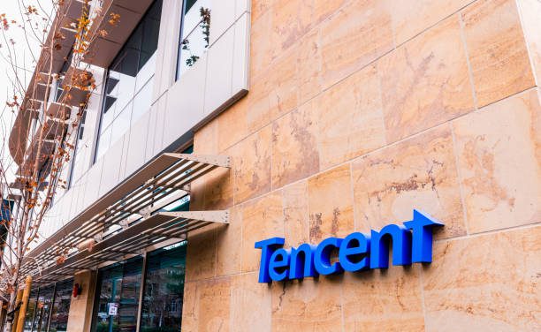 Chinese Tech Stocks Rise, Tencent Surges On Strong FY Results